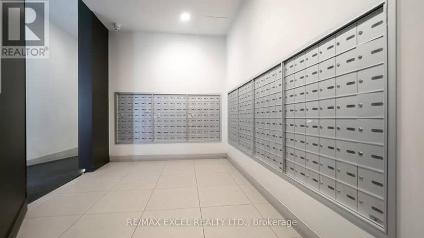 1606 - 75 Queens Wharf Road — photo 18 of 26
