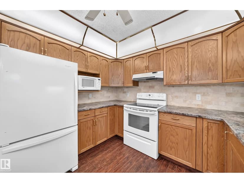 #109 10945 21 AV NW, Edmonton, photo 8