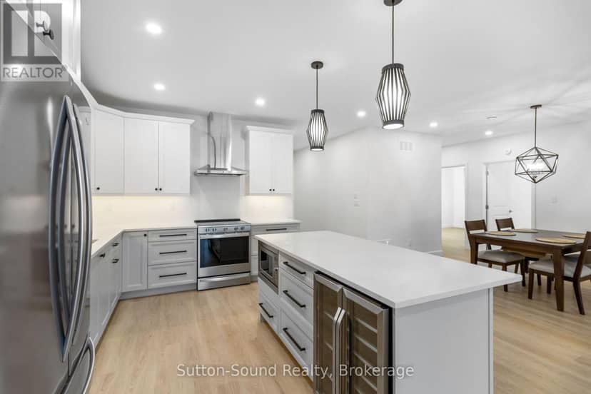 535 #101 Isaac Street — photo 5 of 19