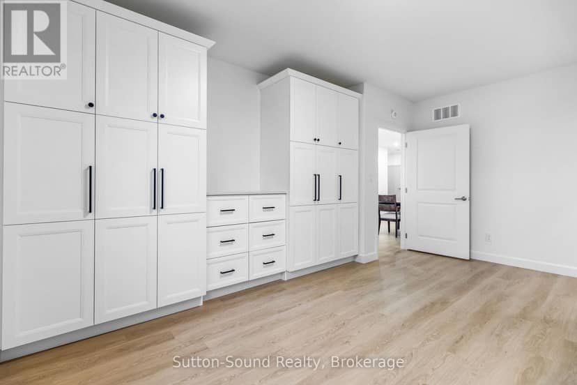 535 #101 Isaac Street — photo 9 of 19
