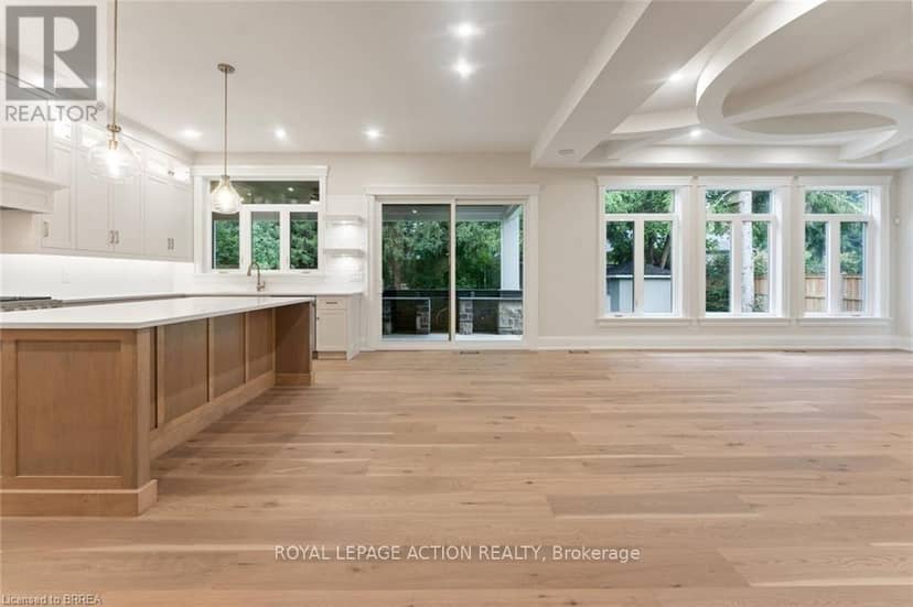 150 St Margarets Road — photo 11 of 40