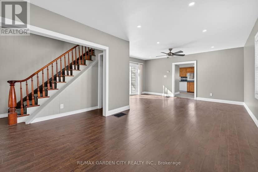 407 Bell Street — photo 17 of 40