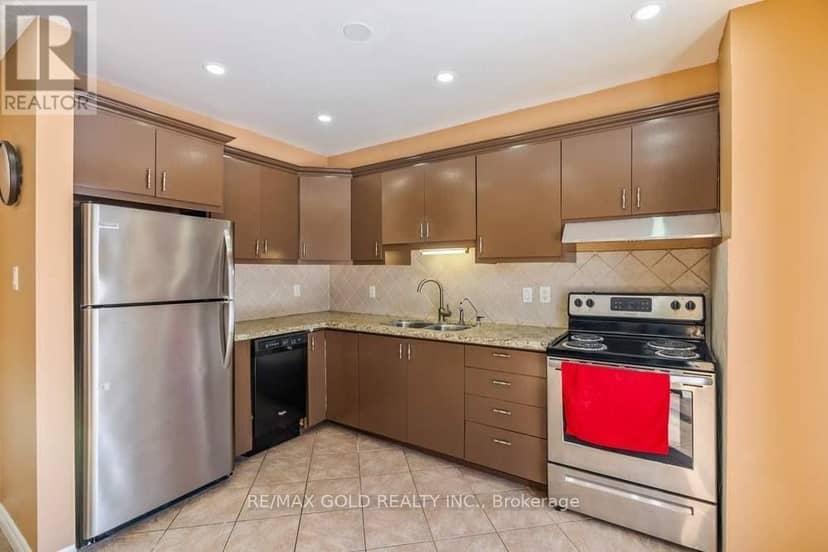 573 Burnett Avenue — photo 13 of 32