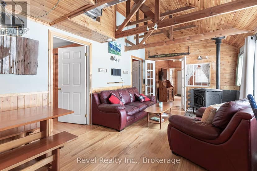 1129 Lakeshore Road — photo 14 of 33