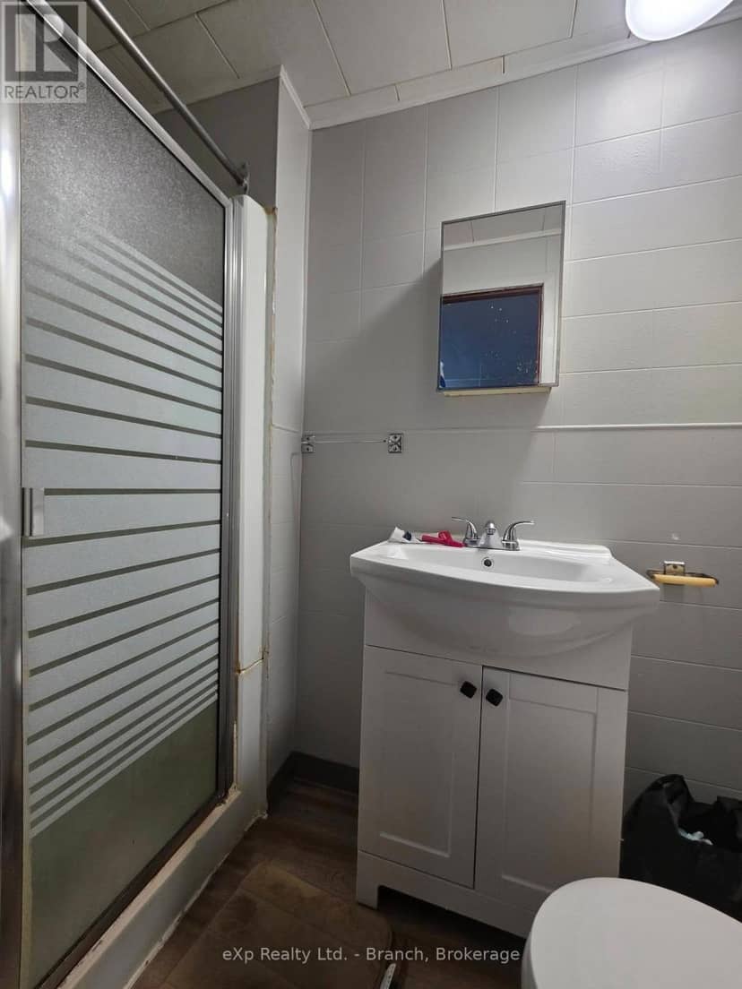 30 Rowan Avenue — photo 14 of 22