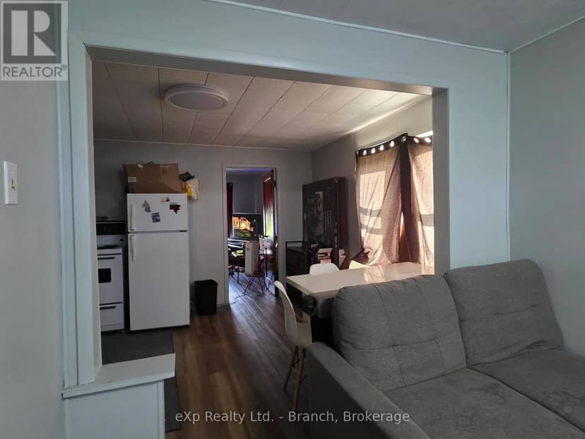 30 Rowan Avenue — photo 18 of 22