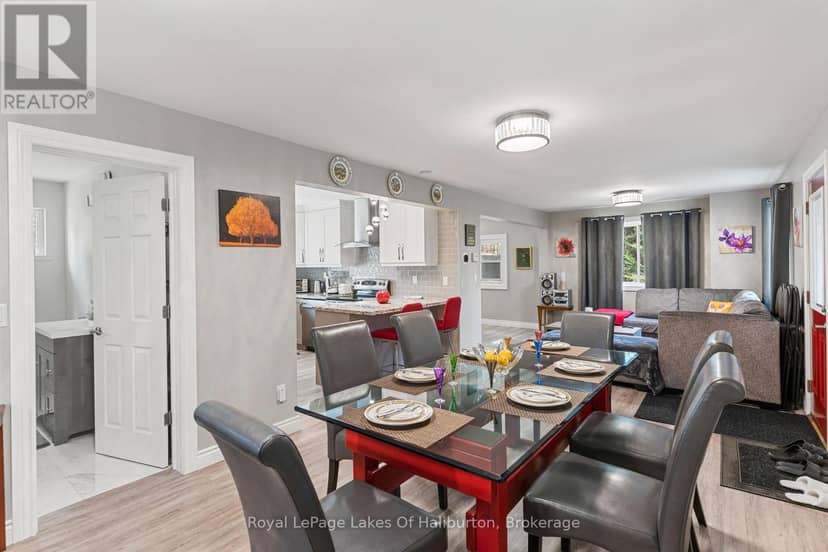 1033 Bayberry Lane — photo 11 of 40