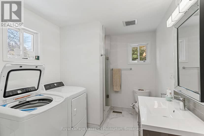 1033 Bayberry Lane — photo 19 of 40