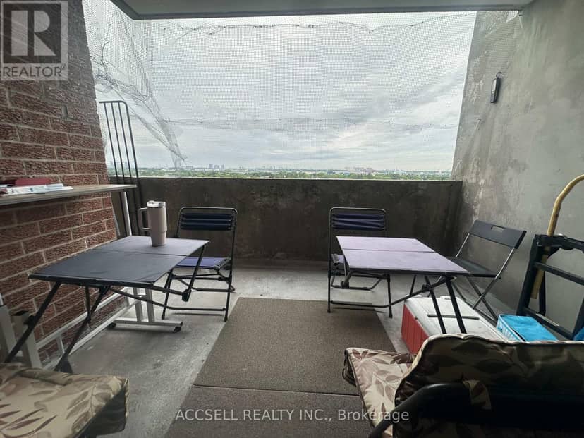 1109 - 100 Wingarden Court — photo 10 of 16