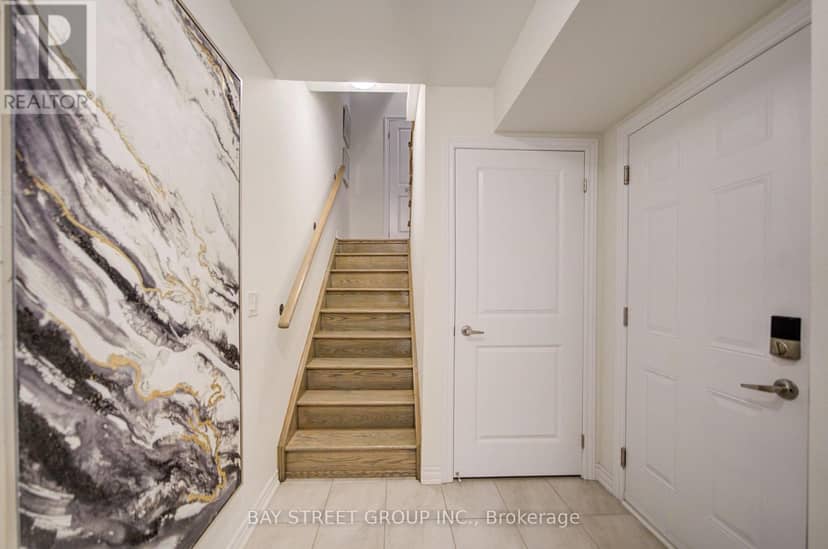 7 Schmidt Lane, Markham, photo 4