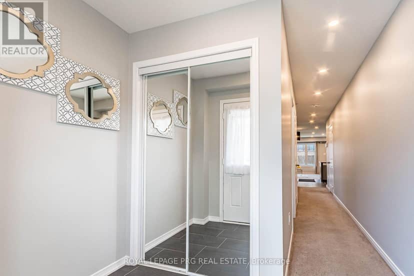 7718 Buckeye Crescent — photo 4 of 24