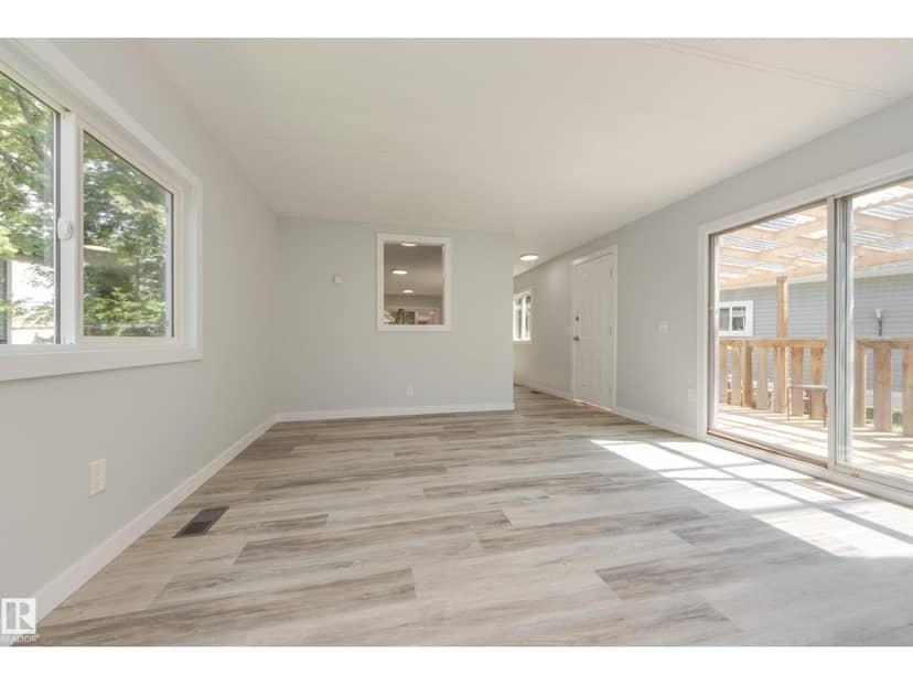 1913 West Royal WY NW NW, Edmonton, photo 3