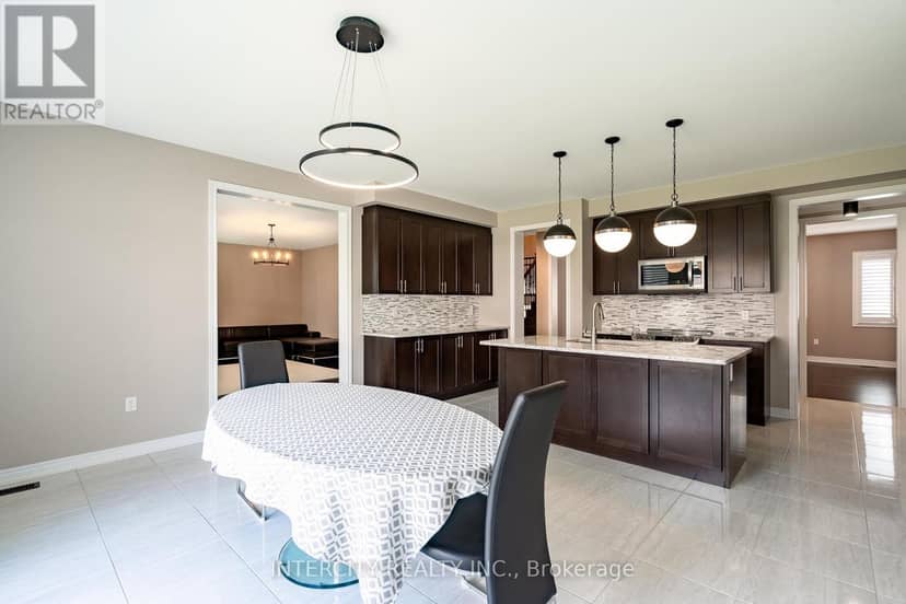 6 Flay Court — photo 13 of 40
