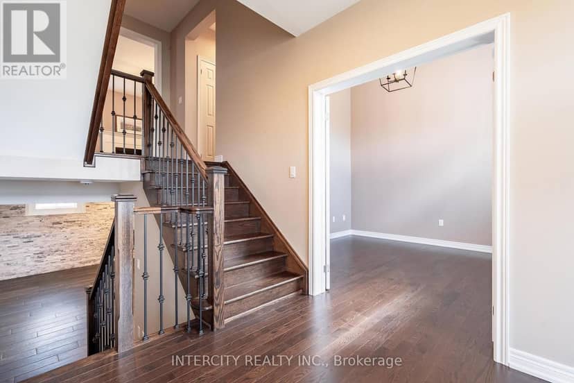 6 Flay Court — photo 7 of 40