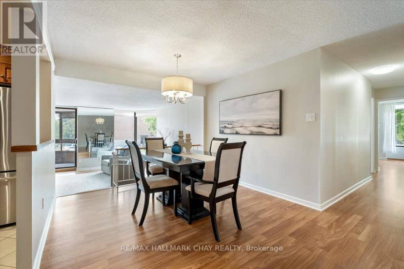 202 - 181 Collier Street — photo 15 of 40