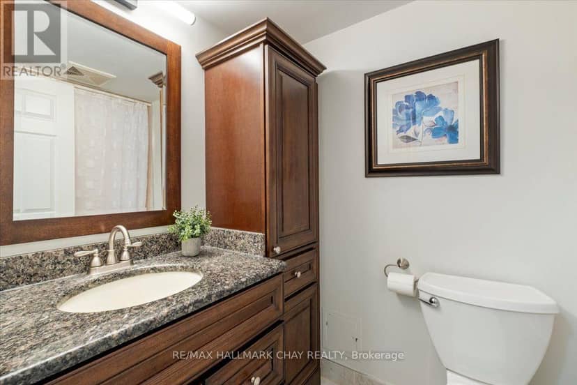 202 - 181 Collier Street — photo 28 of 40