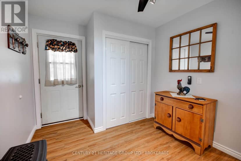 4309 Maple Drive — photo 11 of 40