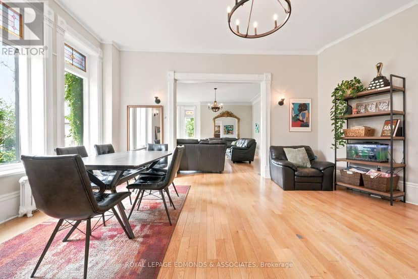 188 Esther Street — photo 16 of 40