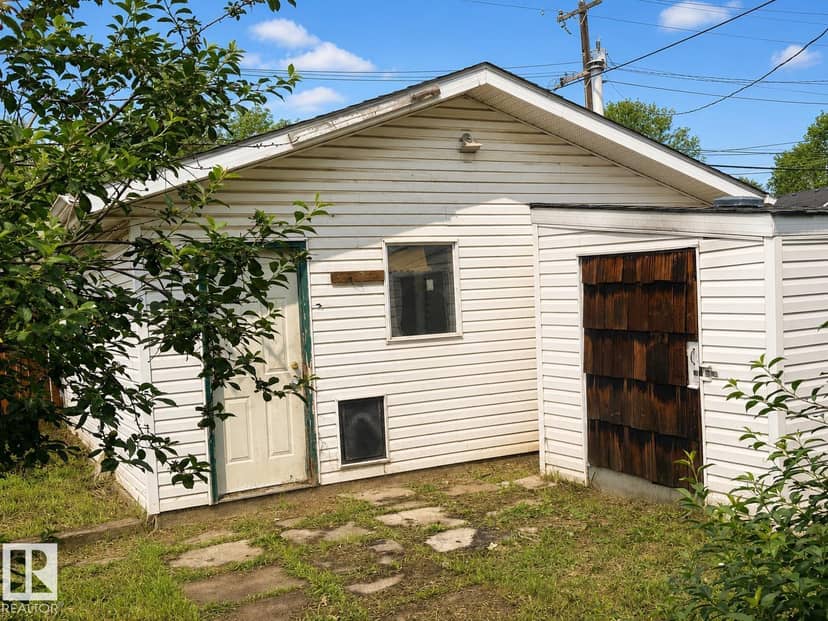 11916 95A ST NW, Edmonton, photo 2
