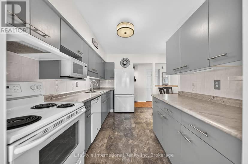 210 - 208 Silvercreek Parkway N — photo 14 of 40