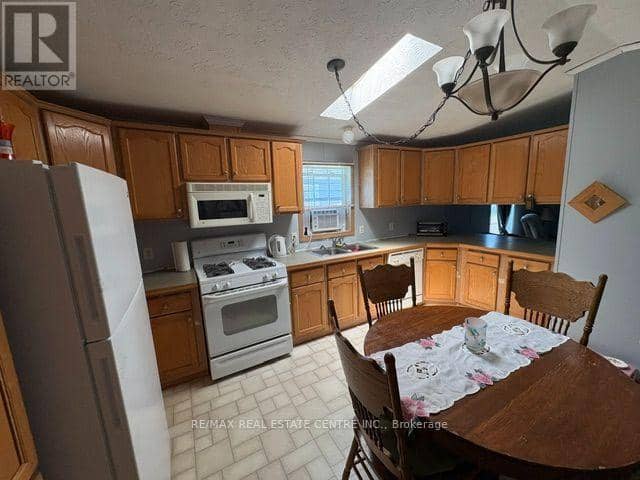 101 Maple Grove Village Road — photo 10 of 28