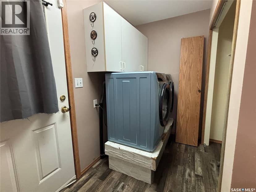 208 Herbert STREET — photo 27 of 40