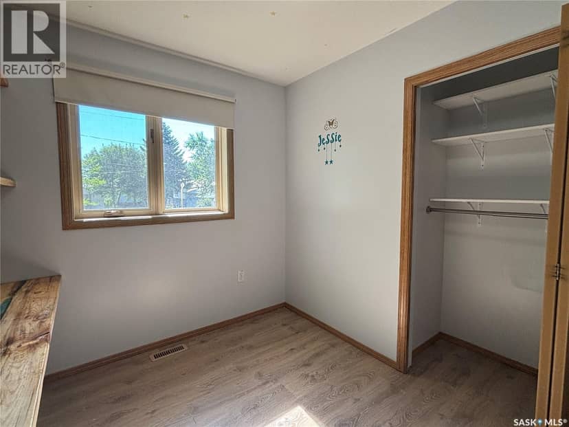 208 Herbert STREET — photo 34 of 40