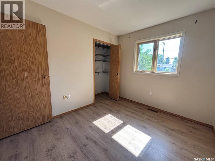 208 Herbert STREET — photo 36 of 40