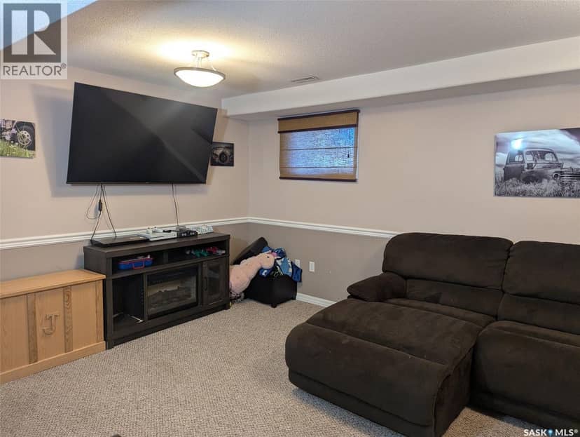 208 Herbert STREET — photo 37 of 40