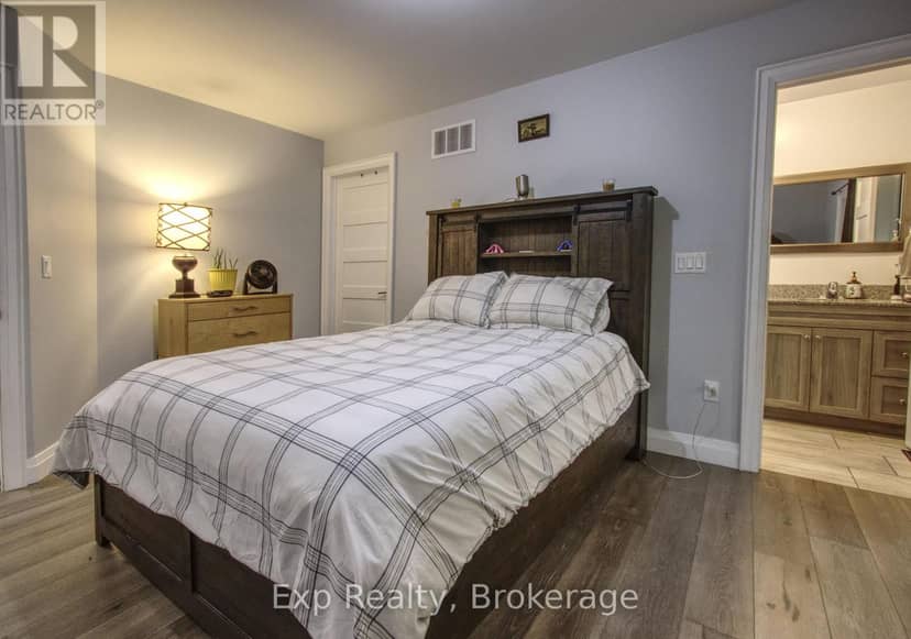 37 Bowen Road — photo 26 of 40