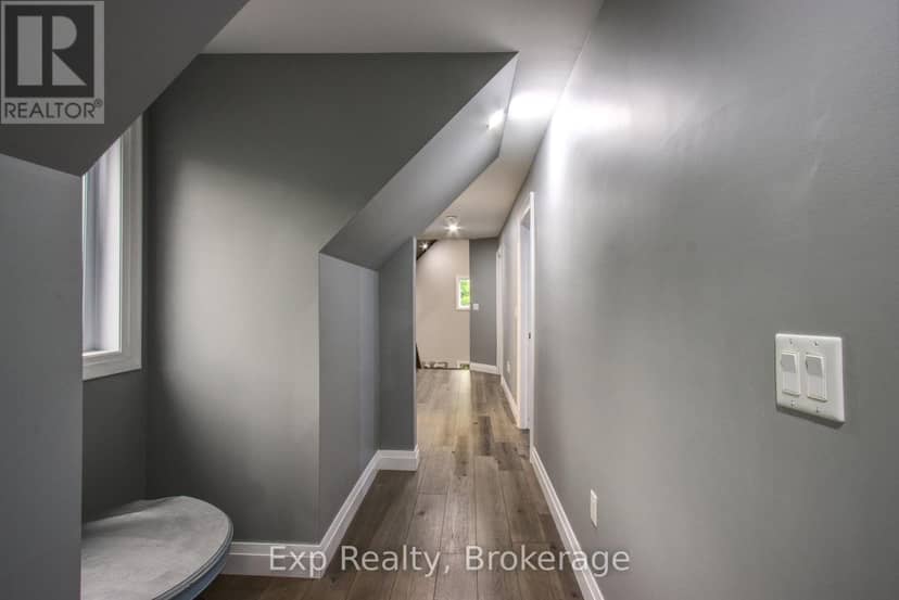 37 Bowen Road — photo 37 of 40