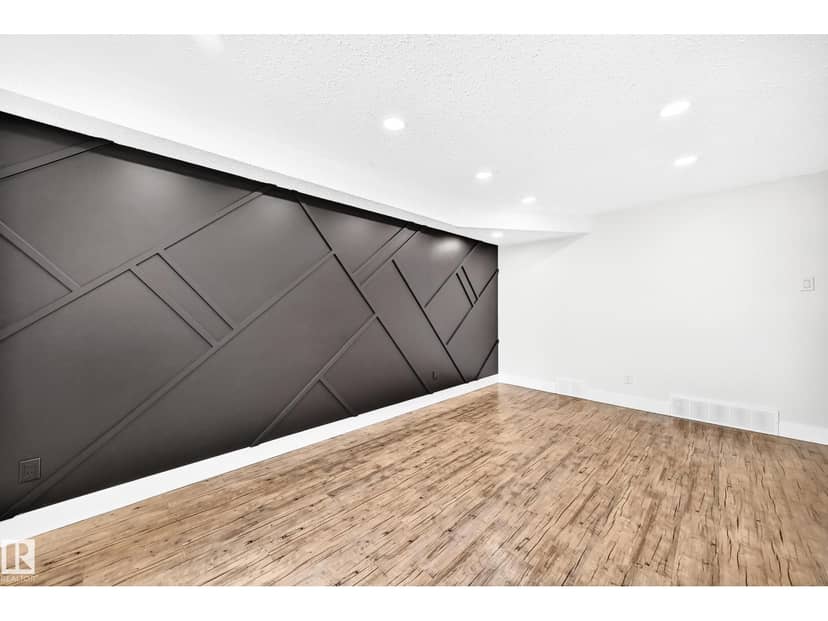 3119 144 AV NW — photo 21 of 40