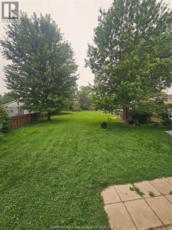 82 Taylor AVENUE — photo 2 of 15