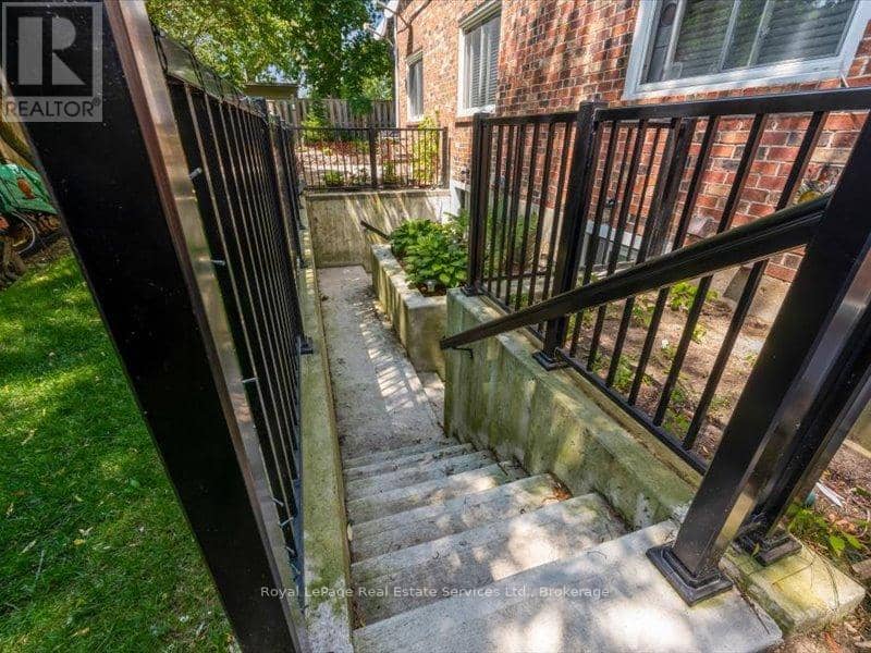 81 Hamilton Street N — photo 25 of 25