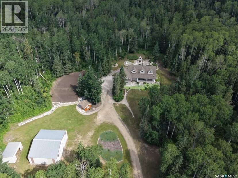 4.96 acres move in ready property, Hudson Bay Rm No. 394