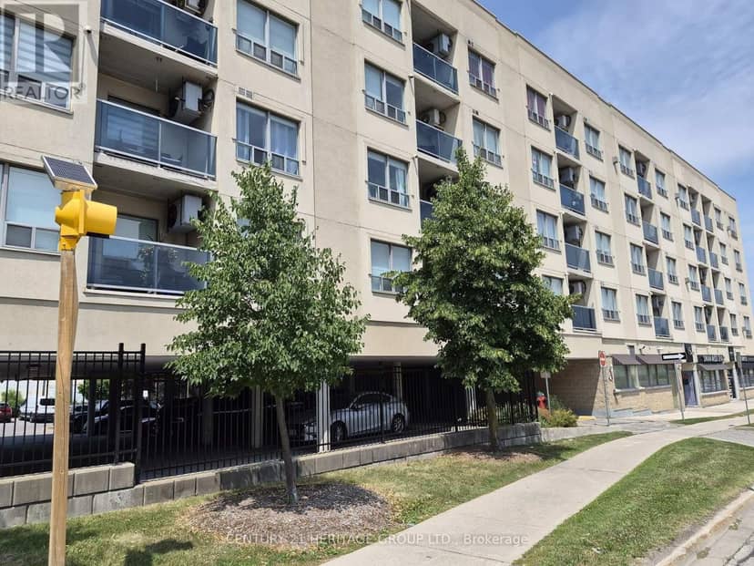 513 - 160 Wellington Street — photo 1 of 20