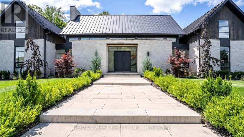 3819 Deer Trail, London South, photo 3