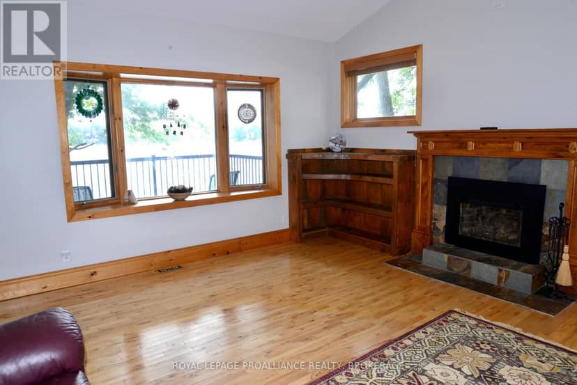 6079 Carleton Drive — photo 12 of 40