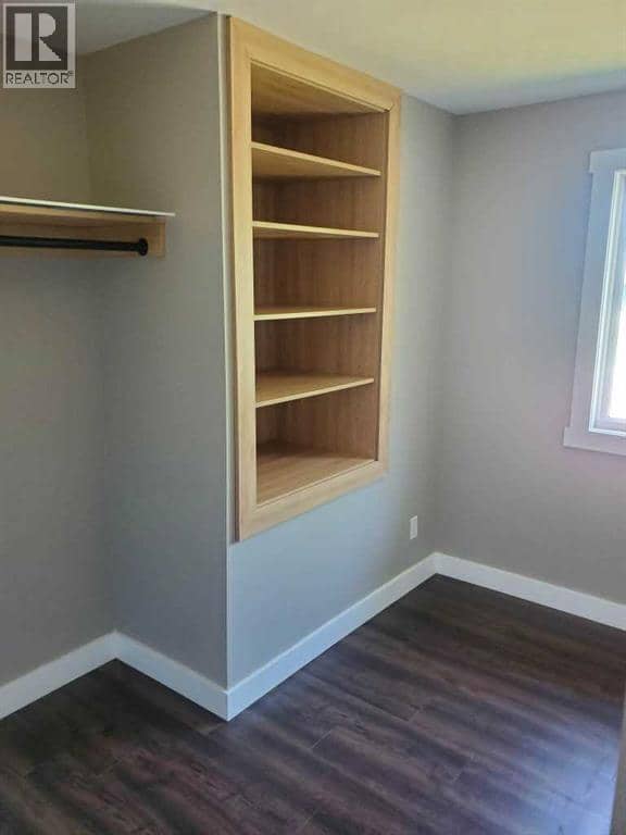 10301 103rd Street — photo 16 of 25