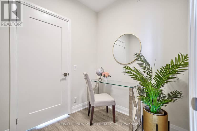 3905 - 18 Water Walk Drive — photo 10 of 40