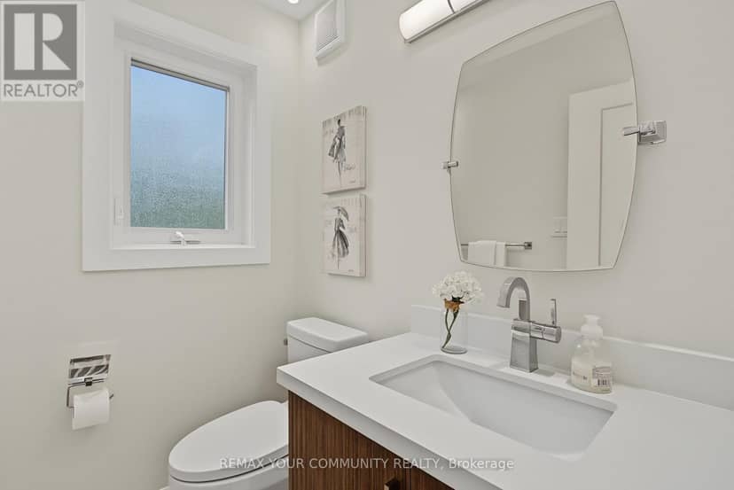 1111 King Street E — photo 19 of 35