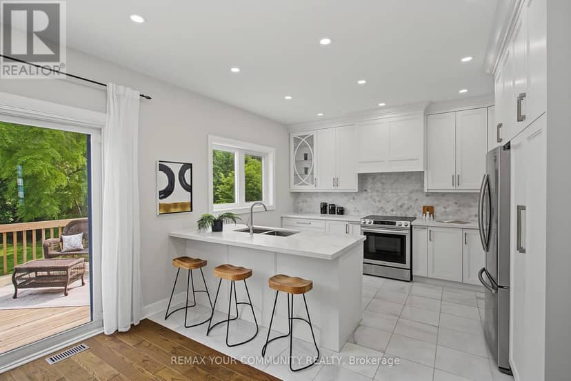 1111 King Street E — photo 10 of 35