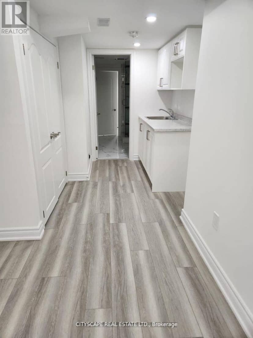 3038 Islington Avenue — photo 19 of 23