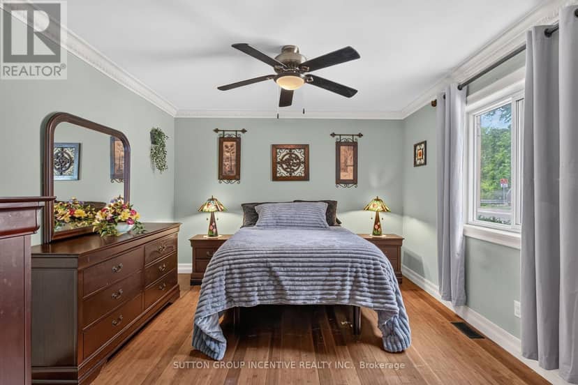 190 Bartholomew Street — photo 35 of 40