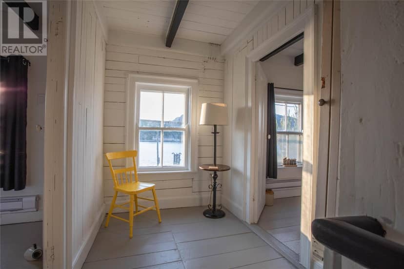 364 Seaforest Road — photo 10 of 35