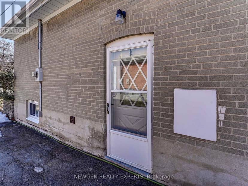 30 Linton Avenue E — photo 22 of 27