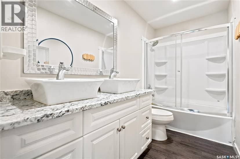 214 Pierce STREET — photo 11 of 30
