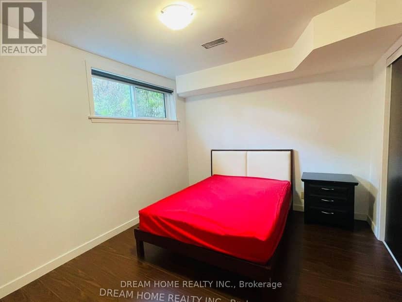 74 Lakeview Avenue — photo 28 of 37