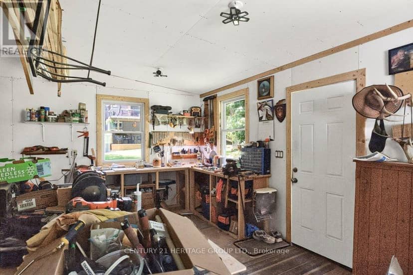 2147 Governors Road — photo 36 of 40