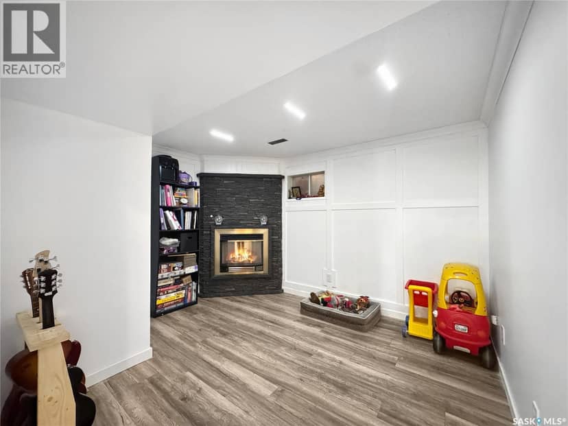 322 35th STREET — photo 14 of 19